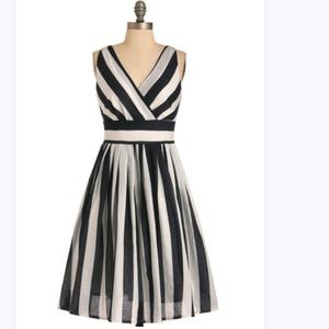 Glamour Power To You Dress NWOT